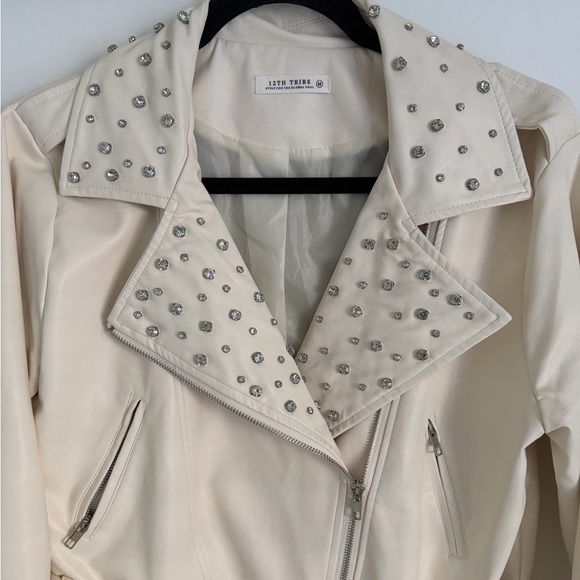 12th Tribe White Faux Leather Studded “Crazy In Love” Jacket - Picture 4 of 5